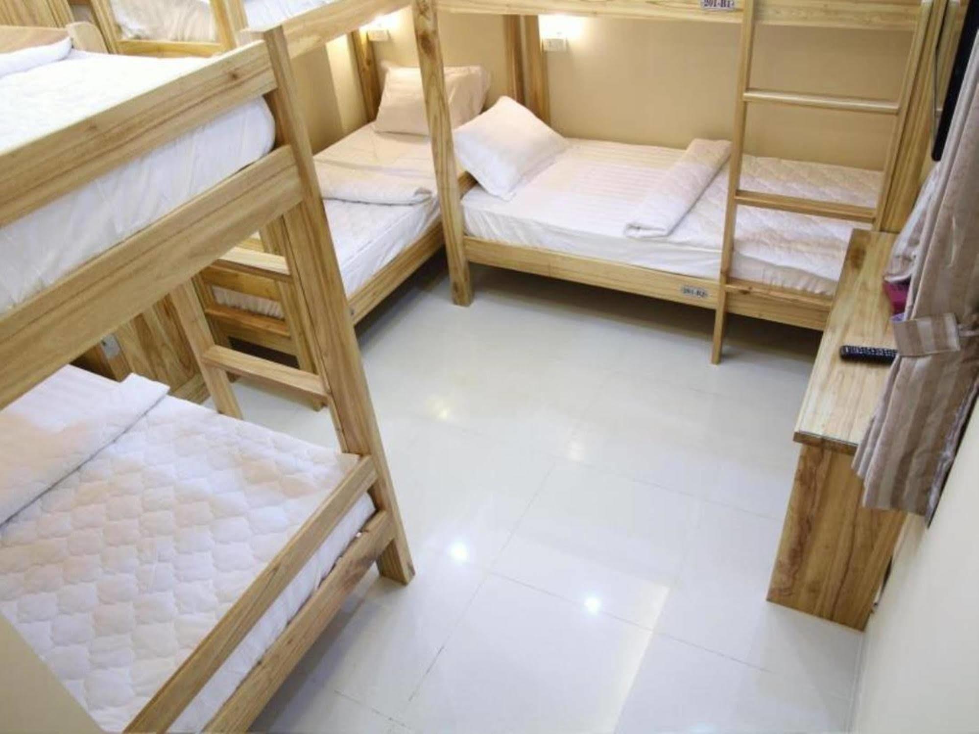 New Sai Gon Hostel Ho Chi Minh-stad Buitenkant foto